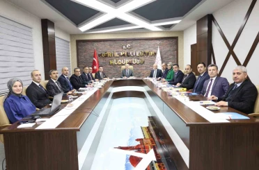 Ağrı Valisi Bozkurt, Eleşkirt’teki çalışmaları yerinde inceledi 