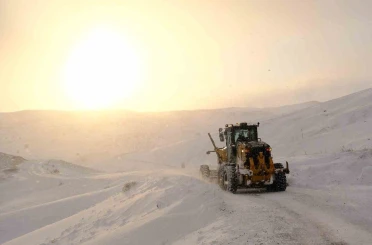 Ağrı’da 110 köy yolu ulaşıma kapandı 
