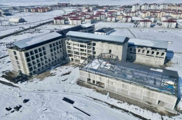 Ağrı’da deprem izolatörü bulunan ilk hastane hizmete hazırlanıyor 