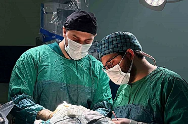 Ağrı’da ilk beyin tümörü ameliyatı başarıyla gerçekleştirildi 