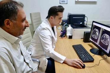 Ağrı’da sağlık alanında bir ilke imza atıldı, böbrek tümörü kapalı yöntemle alındı 