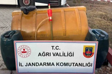 Ağrı’da yolcu otobüsünde 245 litre kaçak akaryakıt ele geçirildi 