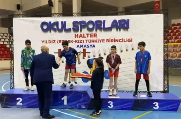 Ağrılı öğrenci Osman Oğur, halterde Türkiye şampiyonu oldu 