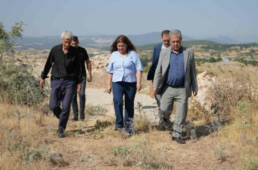 Ahmet Akın Naipli’de ki çiftçileri sevindirdi 