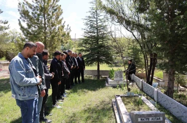 Ahmet Aytar Elazığ’da kabri başında anıldı 