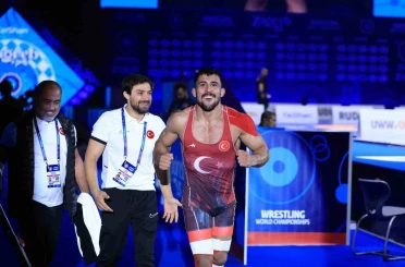 Ahmet Yılmaz’dan Dünya Güreş Şampiyonası’nda bronz madalya 