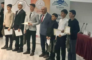 Ahteri İmam Hatip Ortaokulu öğrencileri başarıya doymuyor 