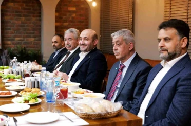 AK Parti Eskişehir İl Başkanı Albayrak’tan Demirspor’a moral yemeği 