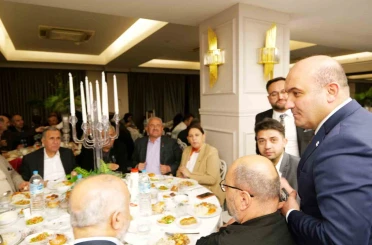 AK Parti Eskişehir Teşkilatı iftarda buluştu 