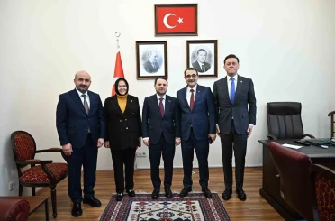 AK Parti Eskişehir Teşkilatı’ndan Adalet Bakanı Gürlek’e ziyaret 