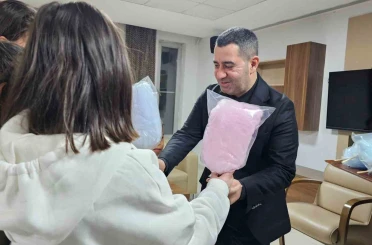 AK Parti Gaziantep Milletvekili Bünyamin Bozgeyik: "23 Nisan çocuklarımızın umudunun sembolüdür" 