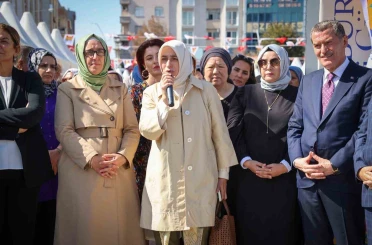 AK Parti Grup Başkanvekili Zengin, kadın emeğinin önemine vurgu yaptı 