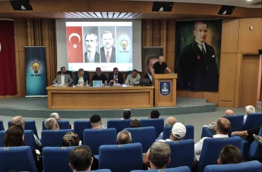 AK Parti Milletvekili Gider: "Biz suç işleyeni ihraç ederiz kahraman ilan etmeyiz" 