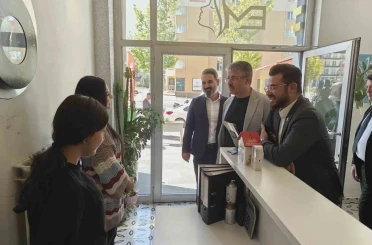 AK Partili Çopuroğlu esnafla buluştu 