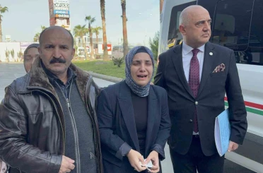 Akaryakıt istasyonu faciasında keşif: Acılı anne olay yerine ilk kez geldi, gözyaşlarına boğuldu 