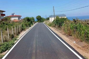 Akçakoca’da 7,5 kilometrelik grup yolunda çizgi çalışması tamamlandı 