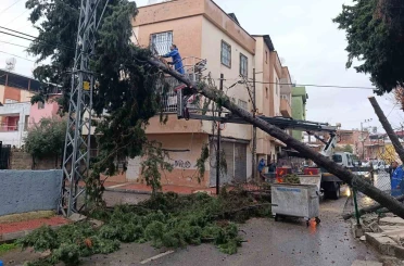Akdeniz’de sağanak mesaisi gece boyu sürdü 