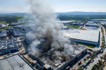 Akhisar Kaymakamı Can’dan fabrika yangınına ilişkin açıklama 