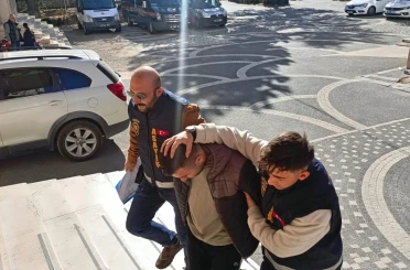 Akşehir'de gümrük kaçağı tütün mamülleri yakalandı