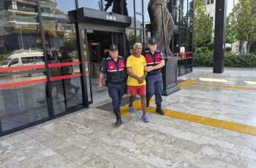 Alanya’da firari hükümlü jandarma denetiminde yakalandı 