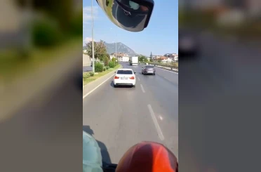 Alanya’da itfaiyeye yol vermeyen otomobil sürücüsüne 46 bin TL ceza 