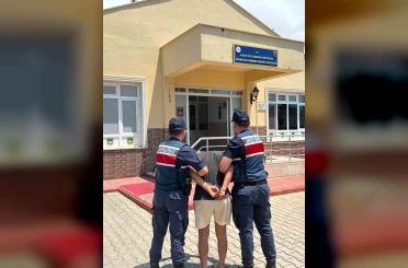 Alanya’da "jandarmayım" deyip hesap ödemeden ayrılan şüpheliye operasyon 