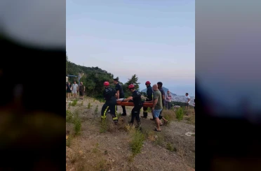 Alanya’da uçuruma yuvarlanan ATV sürücüsünü itfaiye ekipleri kurtardı 