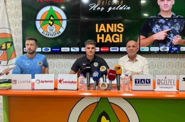 Alanyaspor, Ianis Hagi ile sözleşme imzaladı 