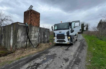 Alaplı’da dereye atılan ölü tavuklar nedeniyle 8 köy susuz kaldı 
