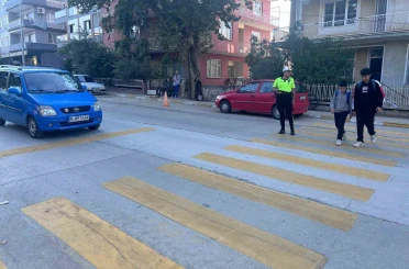 Alaşehir’de öğrenciler polis ve bekçilerle güvende 