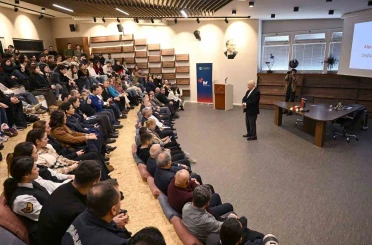 Ali Saydam öğrencilere iletişimin altın kurallarını anlattı 