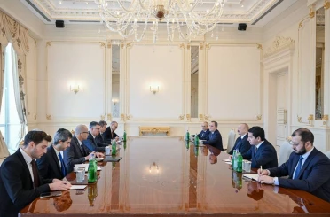 Aliyev, İsrail Dışişleri Bakanı Saar’ı kabul etti 