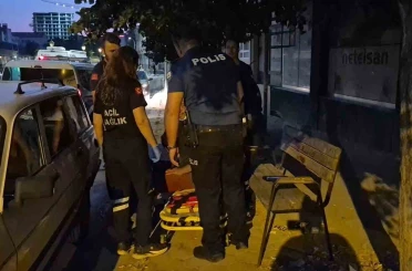 Alkol alıp bayılan şahıstan yardım etmeye çalışan ekiplere tepki: "Sen beni tanıyor musun?" 