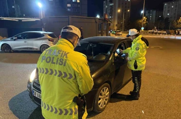 Alkollü şahsın ehliyeti iptal edildi 