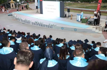 ALKÜ Tıp Fakültesi’nde 90 genç hekim mezun oldu 