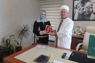 Alman vatandaşı Kerstin, İslam’ı seçerek "Elif" oldu 