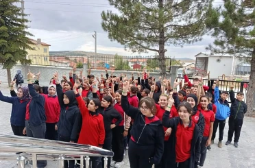 Altıntaş Mustafa Kemal Ortaokulu öğrencilerinden Filistin’e destek