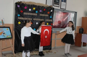Altıntaş’ta "Çocuk Şiirleri Okumaları" etkinliği düzenlendi 