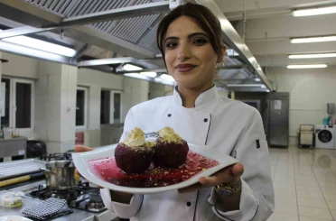 Amasya’da 2 bin yıldır yetiştirilen meyveden yapılan tatlı: Elma tatlısı 