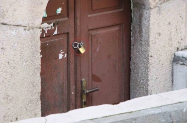 Amasya’da 9 türbeye kilit 