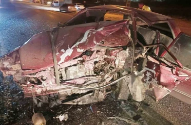 Amasya’da iki otomobil kafa kafaya çarpıştı: 4 yaralı