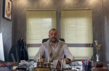 Amatör kulübe destek gecesinde ödül "boşanma avukatlığı" oldu