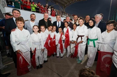 Amatör spor kulüplerine 18 milyonluk malzeme desteği 