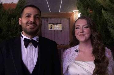 Amerikalı geline Gaziantep’te Türk usulü kına gecesi ve telli duvaklı düğün 
