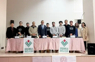 Anadolu Mektebi Cengiz Dağcı Paneli Anadolu İmam Hatip Lisesinde devam etti
