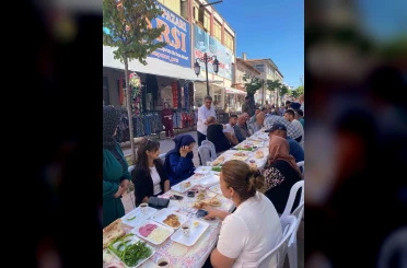 Anahtar Parti Kırşehir teşkilatı çarşı esnafıyla kahvaltıda buluştu 
