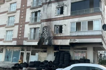 Ankara’da bir dükkanın kundaklanma anı kameralara yansıdı 