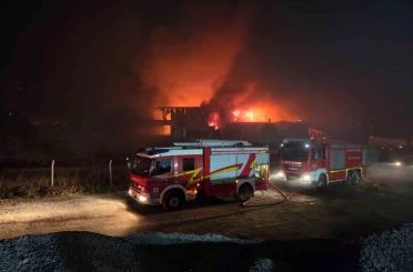 Ankara’da boya dönüşüm fabrikasında yangın 