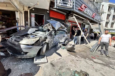 Ankara’da EGO otobüsü iş yerine girdi: 7 yaralı 