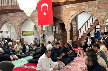 Ankara’da gaziler sabah namazında buluştu 